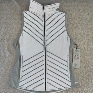 ALO Yoga Reflective Puffer Vest